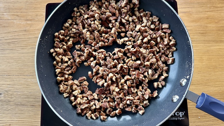 Sea salt on pecans