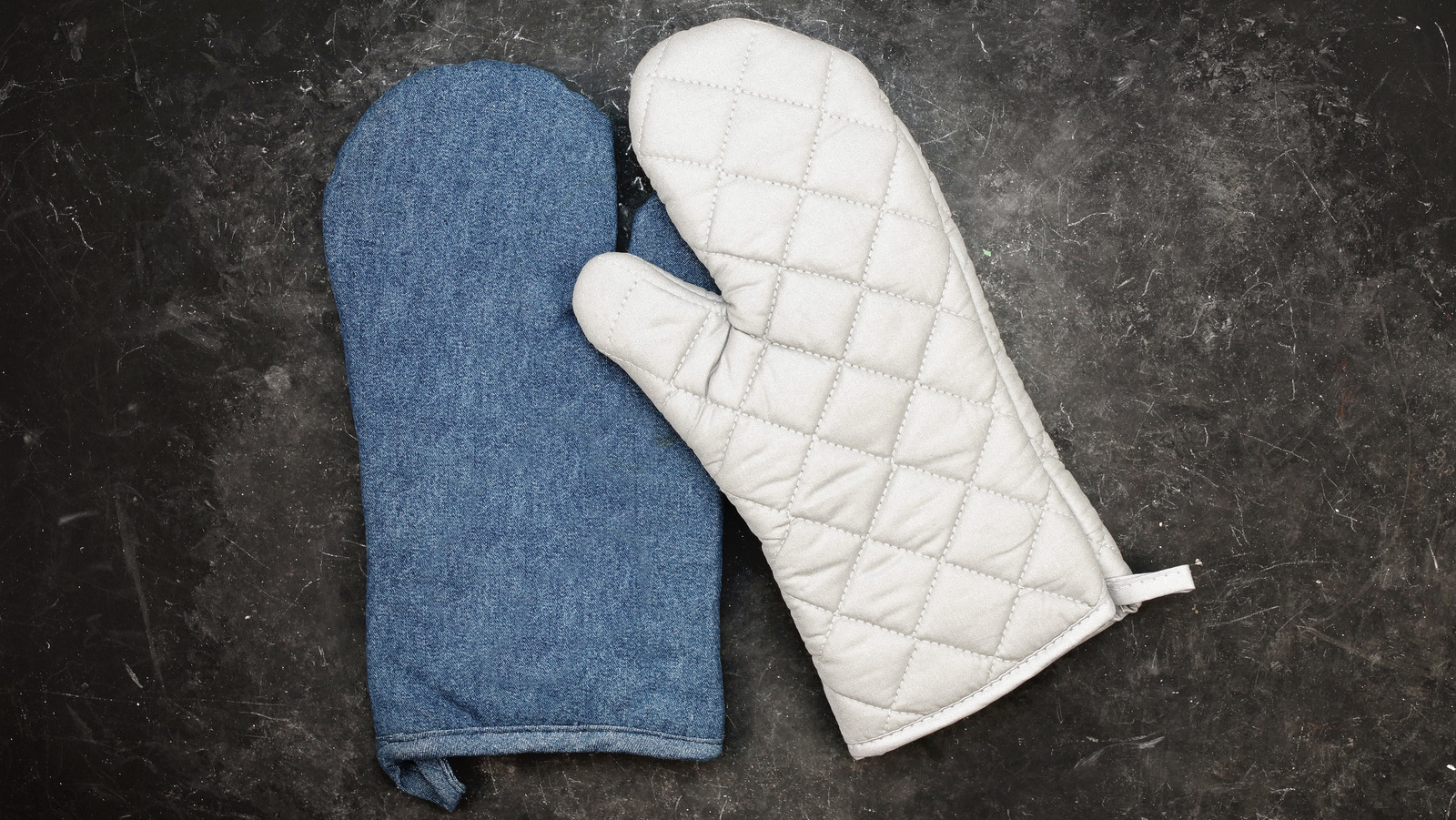 Silicone Oven Mitts - Flint and FlameFlint and Flame