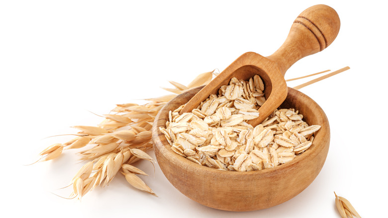 Oatmeal Vs. Oat Bran: What's The Difference?