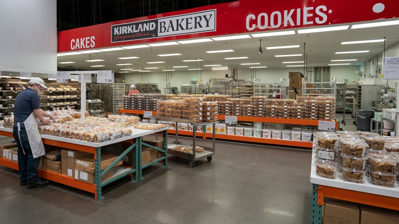 Costco bakery