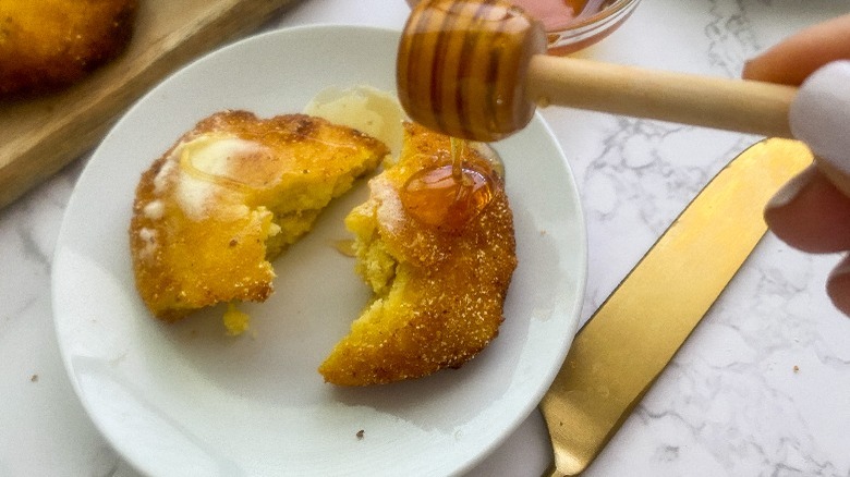 corn bread with honey dripper