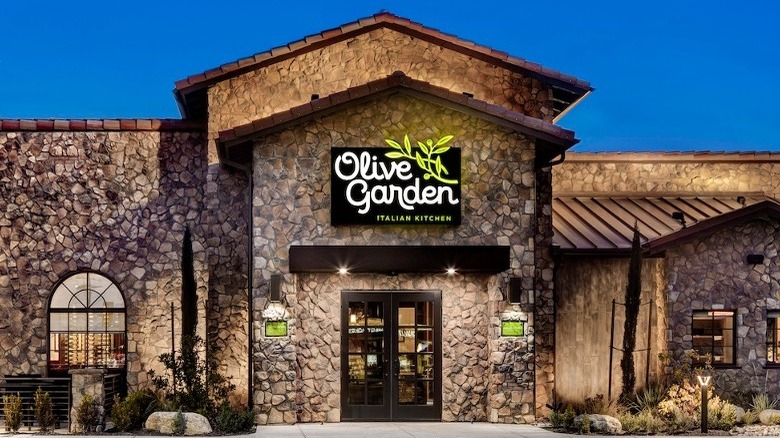 Olive Garden restaurant exterior