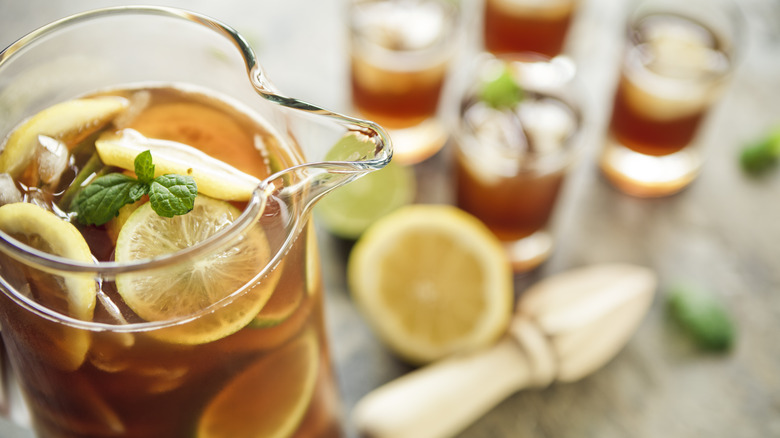 pitcher and glasses of iced tea