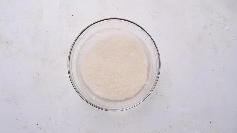 soaking rice in bowl