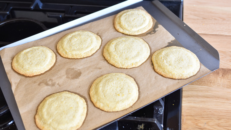 baking orange creamsicle cookies