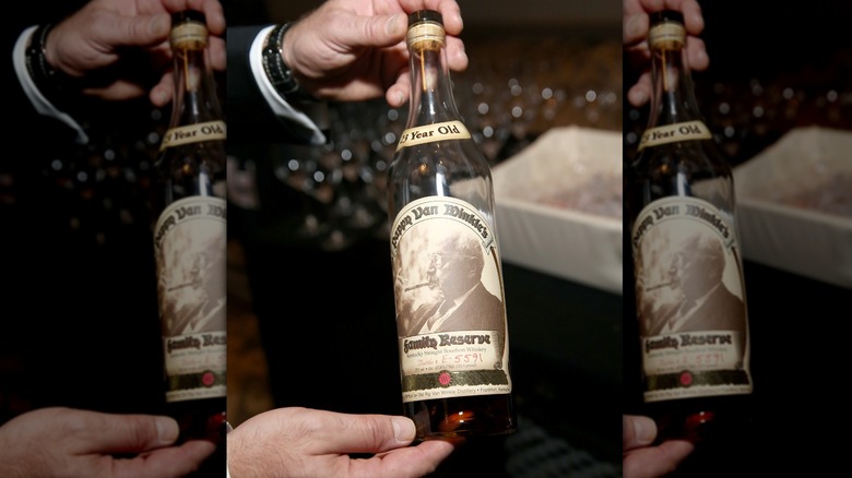 Pappy van winkle whiskey