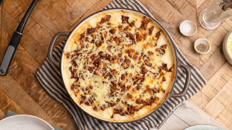 Pulled pork mac and cheese in large pot