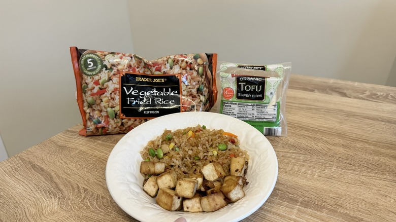 Vegetable fried rice and ingredient packaging