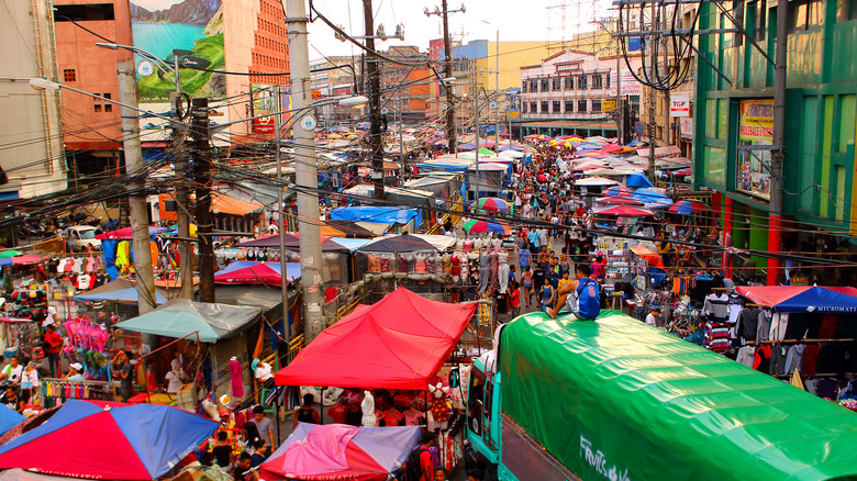 Street vendors in the Phillipines