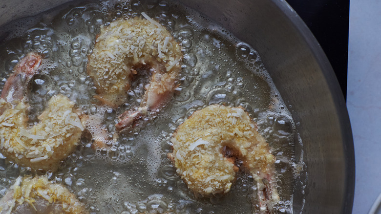 shrimp in hot oil 