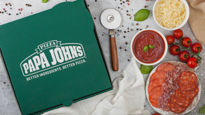 Papa Johns pizza box/ingredients