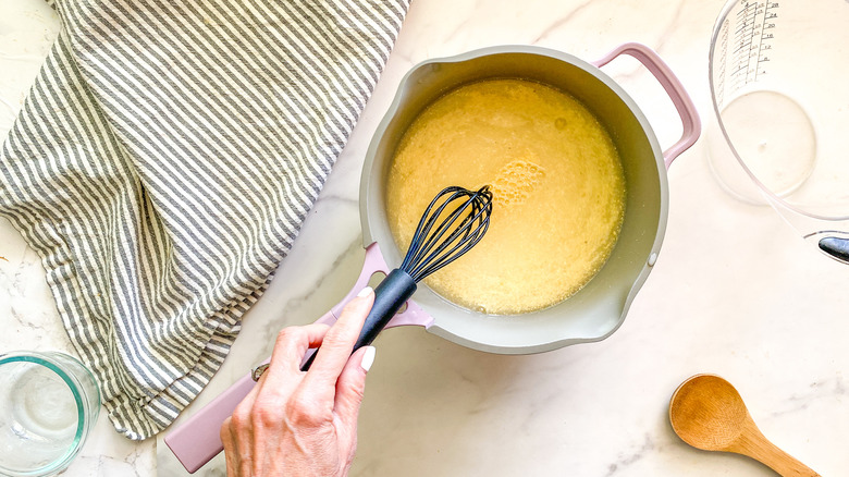 peanut atole in pot