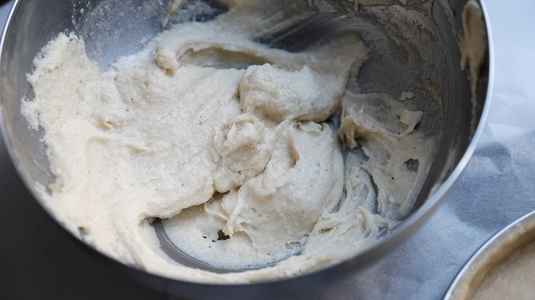 almond tart filling in bowl