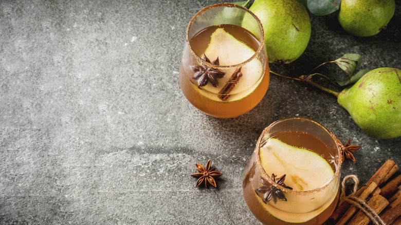 pear fall cocktails