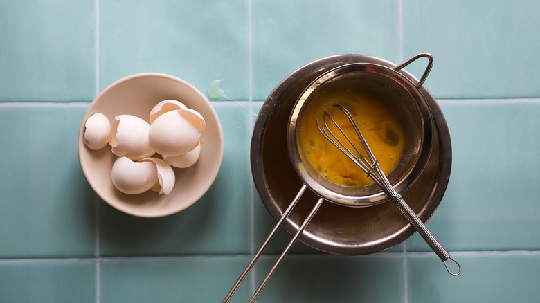 Beaten eggs in bowl