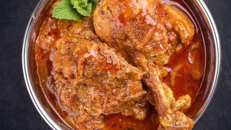 pot of Indian chicken curry