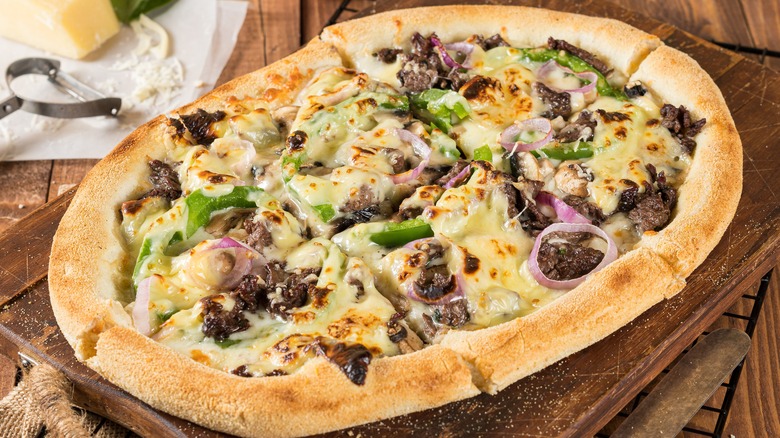 cheesesteak pizza with onions