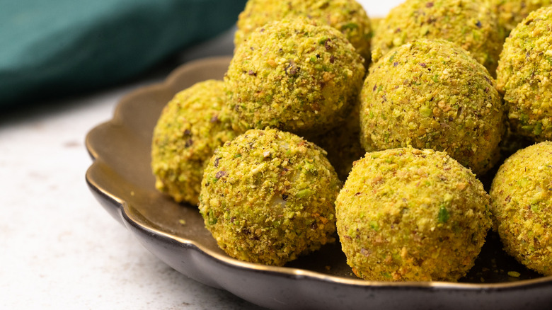 pistachio and white chocolate truffles