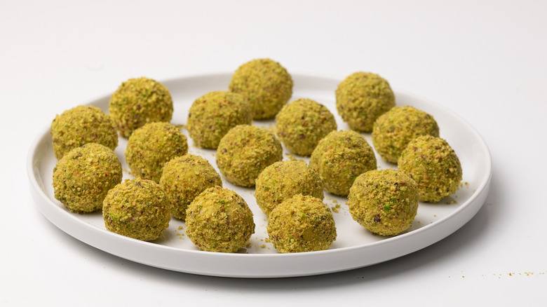 pistachio and white chocolate truffles