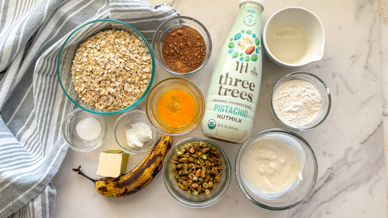 pistachio muffin ingredients