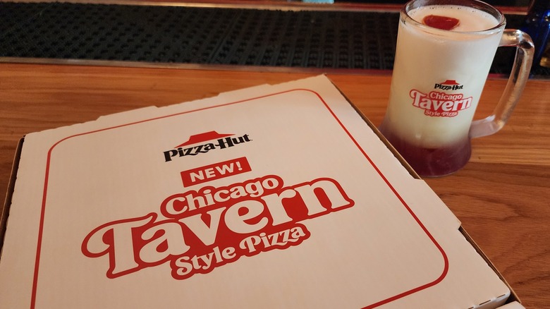 Review: Pizza Hut Scores With New Thin-Crust Chicago Tavern-Style Pies ...