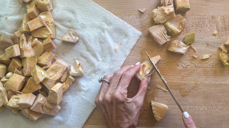 hand cutting jackfruit