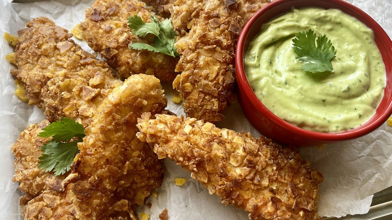 chicken strips with avocado dip