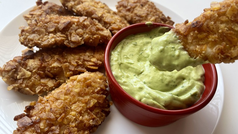 chicken strips with avocado dip