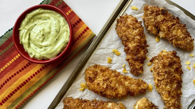 chicken strips with avocado dip