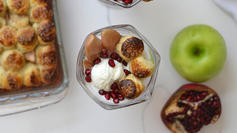 cobbler with ice cream