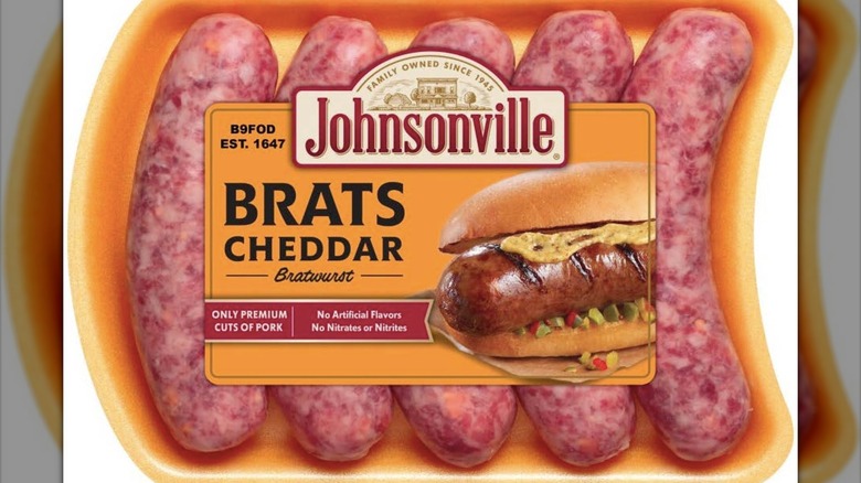 A Johnsonville Brats Cheddar Bratwurst product picture