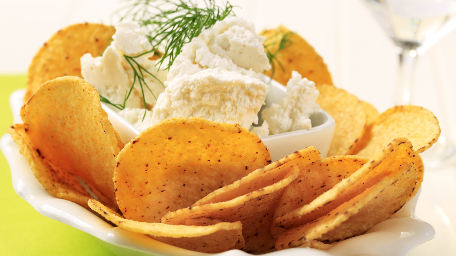 potato-chips-are-ideal-for-dipping-in-cottage-cheese