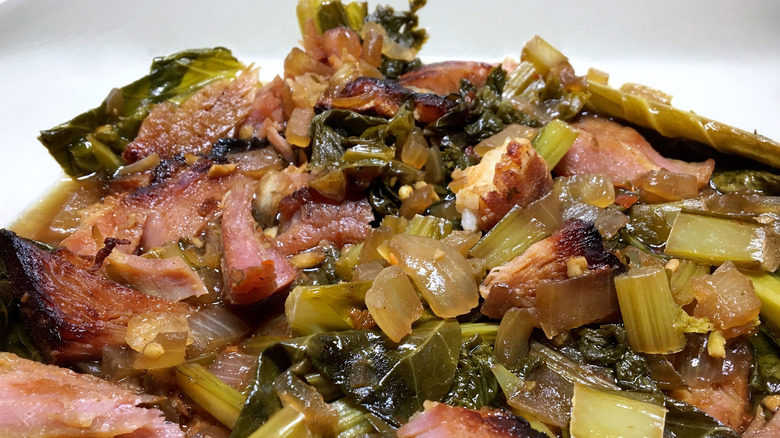 Greens and pork in potlikker