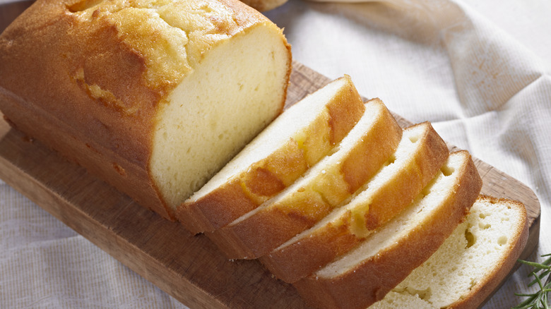 pound cake sliced on a cutting board