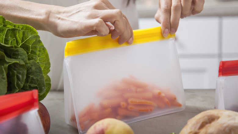 Storing carrots