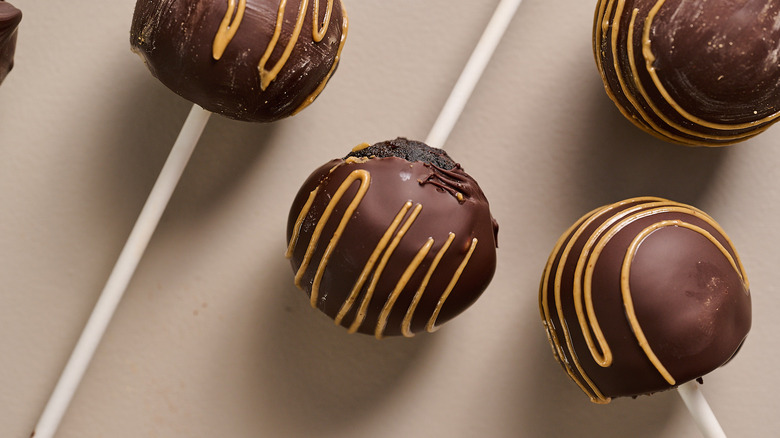 cake pops on table