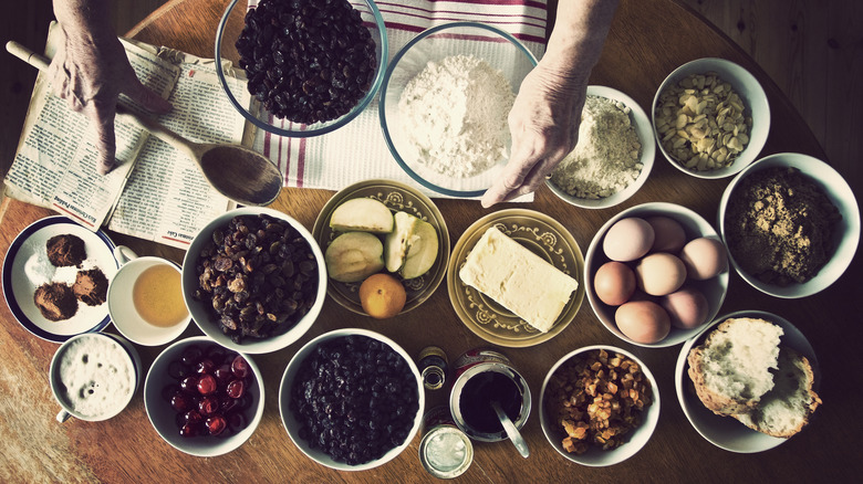 Ingredients for Christmas figgy pudding