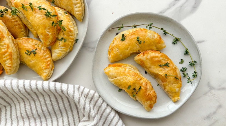 3 hand pies on plate