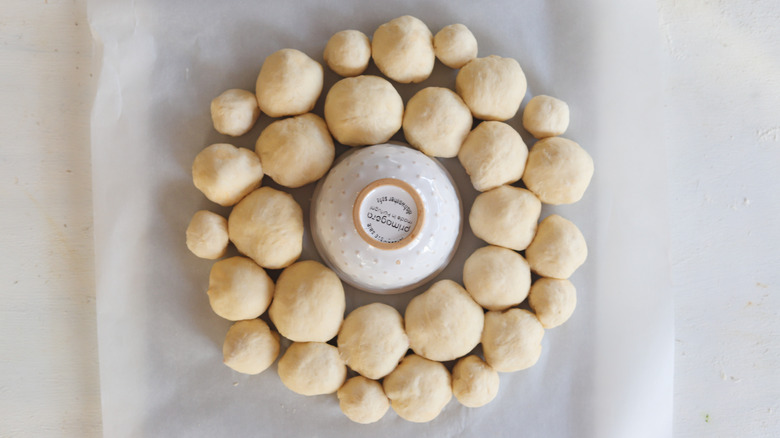 dough balls in a wreath