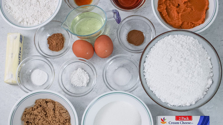 ingredients for pumpkin spice cupcakes