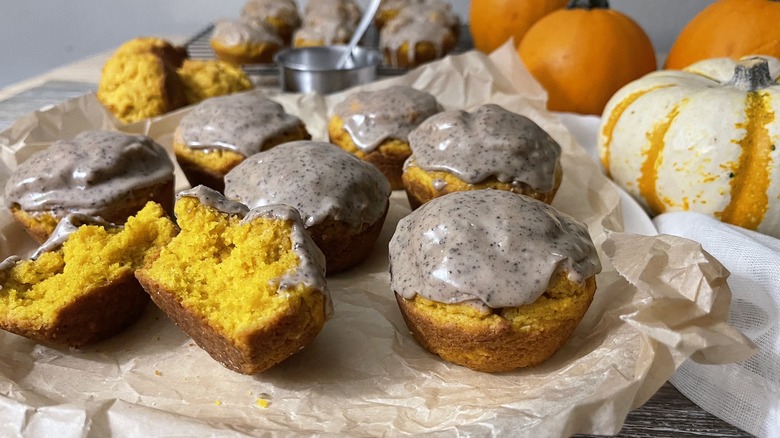 iced pumpkin latte muffins