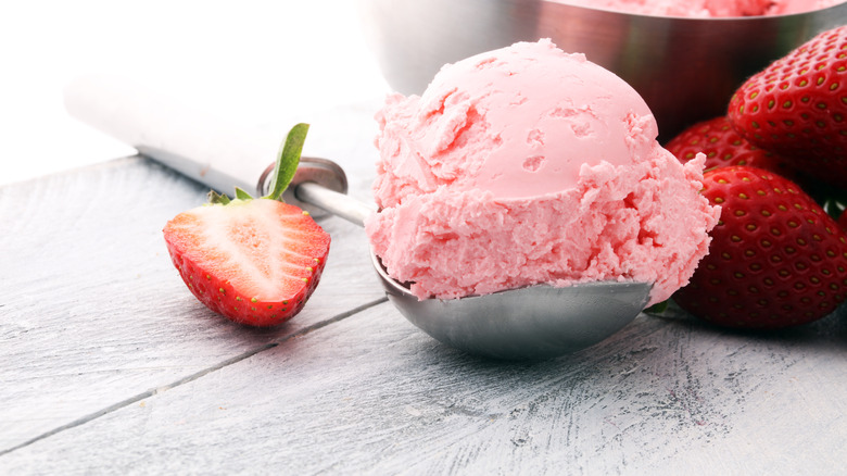 Strawberry ice cream