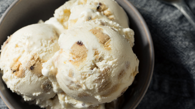 Chocolate chip cookie dough ice cream