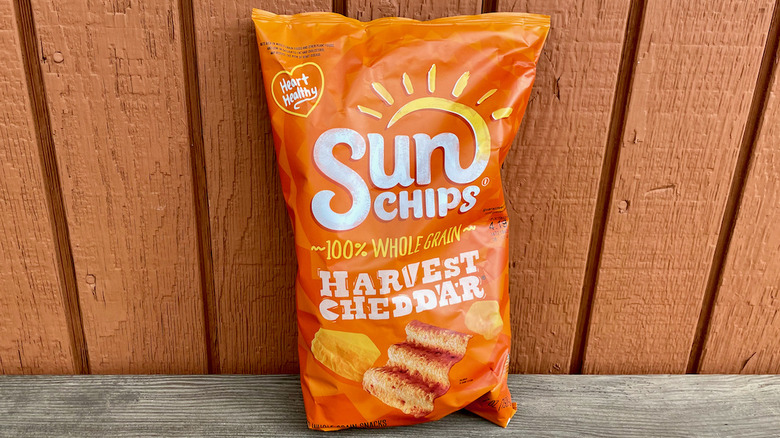 Harvest cheddar Sun Chips