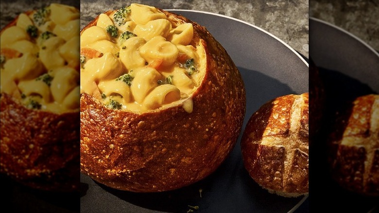 Mac and cheese bread bowl