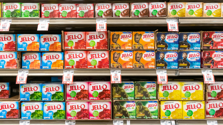 Jell-O boxes on grocery store shelves 