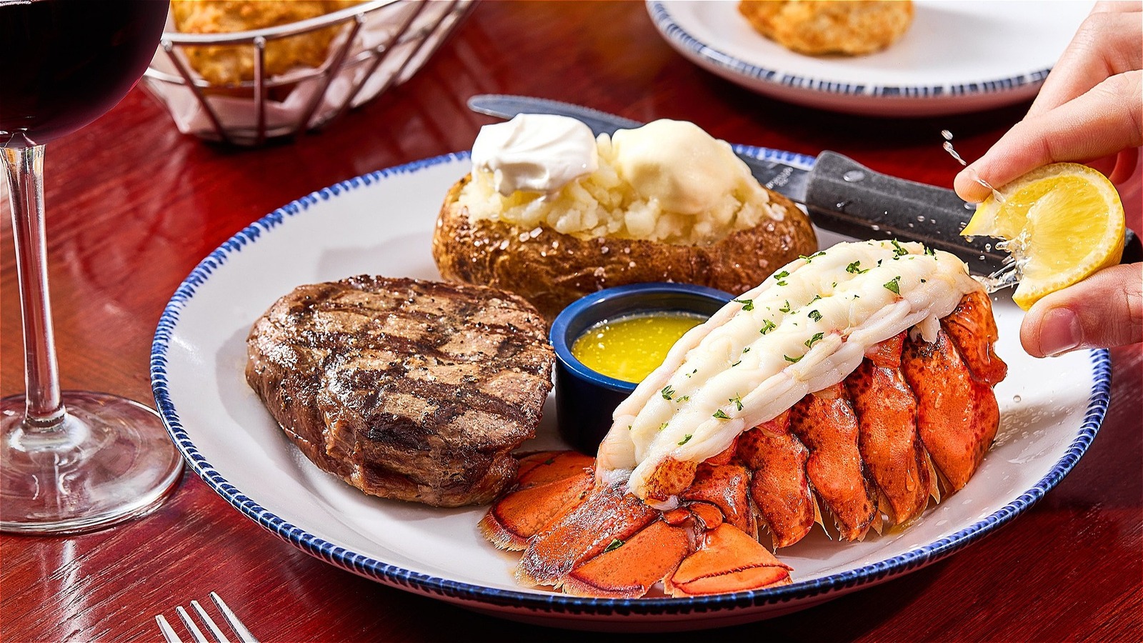 Red Lobster Owner In Talks To Sell Stake After 22 Million Loss In 2023