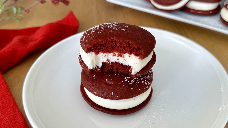 Red velvet whoopie pies