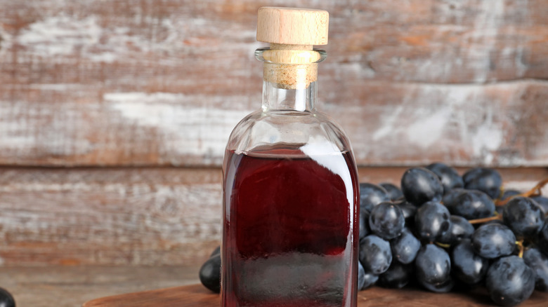 Red wine vinegar and black grapes