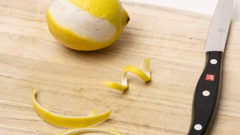 twisted lemon peel cocktail garnish